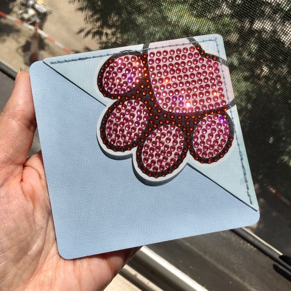 Diamond Art Paw Print Corner Bookmark, Neutral, Sparkly, Bling (PINK/BROWN) - Picture 3 of 17